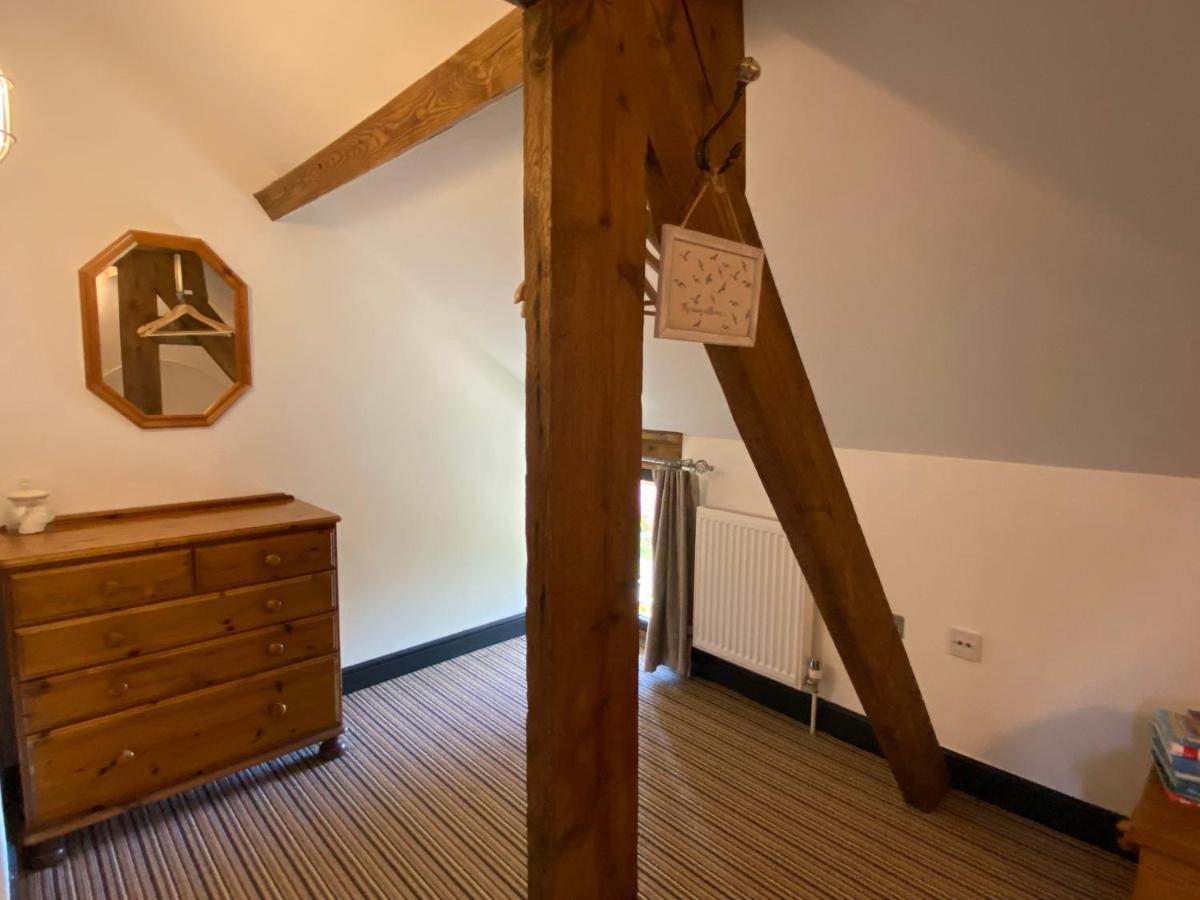 Betsey Trotwood. Historic Stylish 2-Bed Cottage. Blundeston 外观 照片