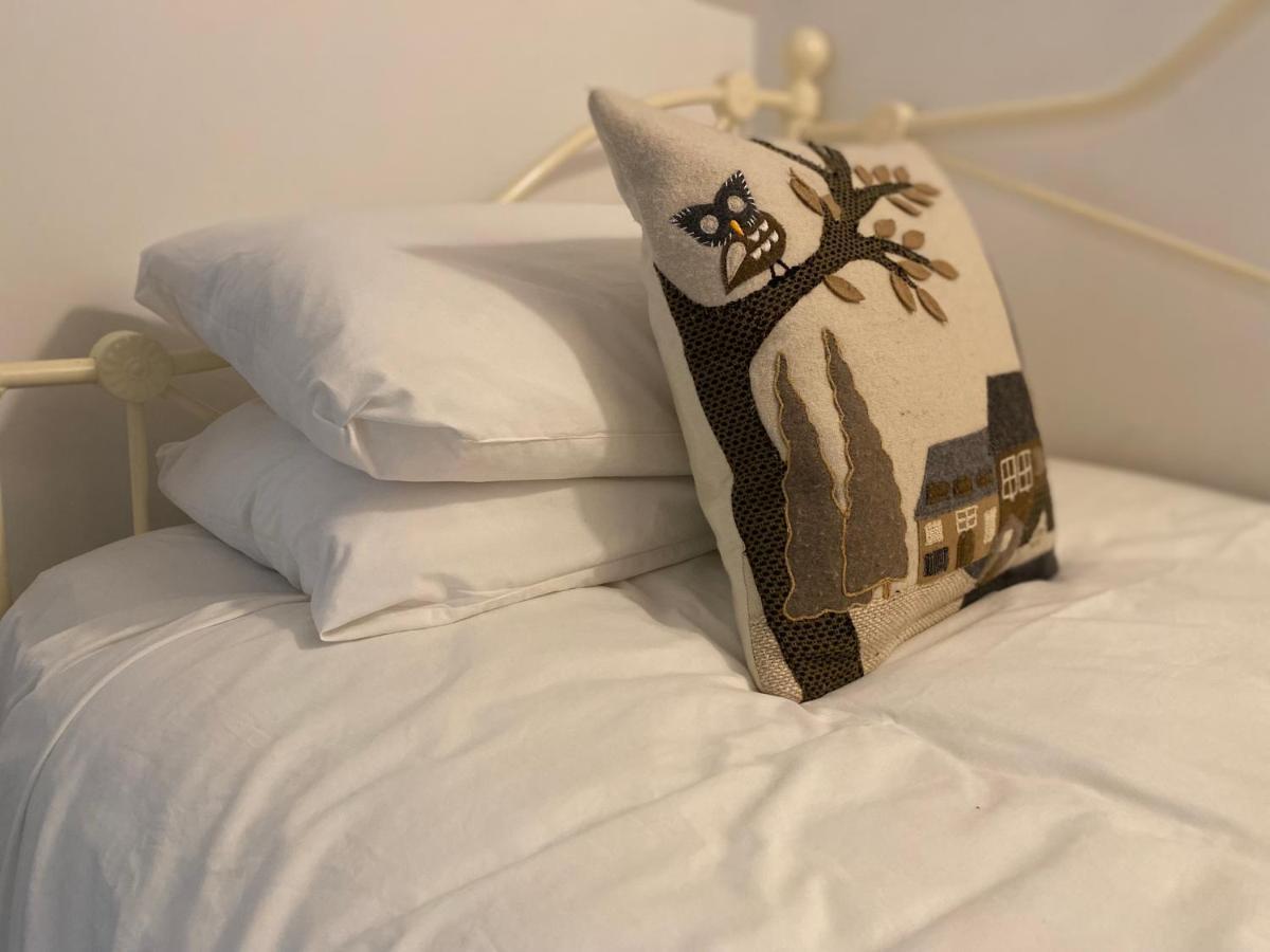 Betsey Trotwood. Historic Stylish 2-Bed Cottage. Blundeston 外观 照片